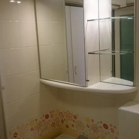 Colorful City Center Apartment - Parking Available * Ljubljana